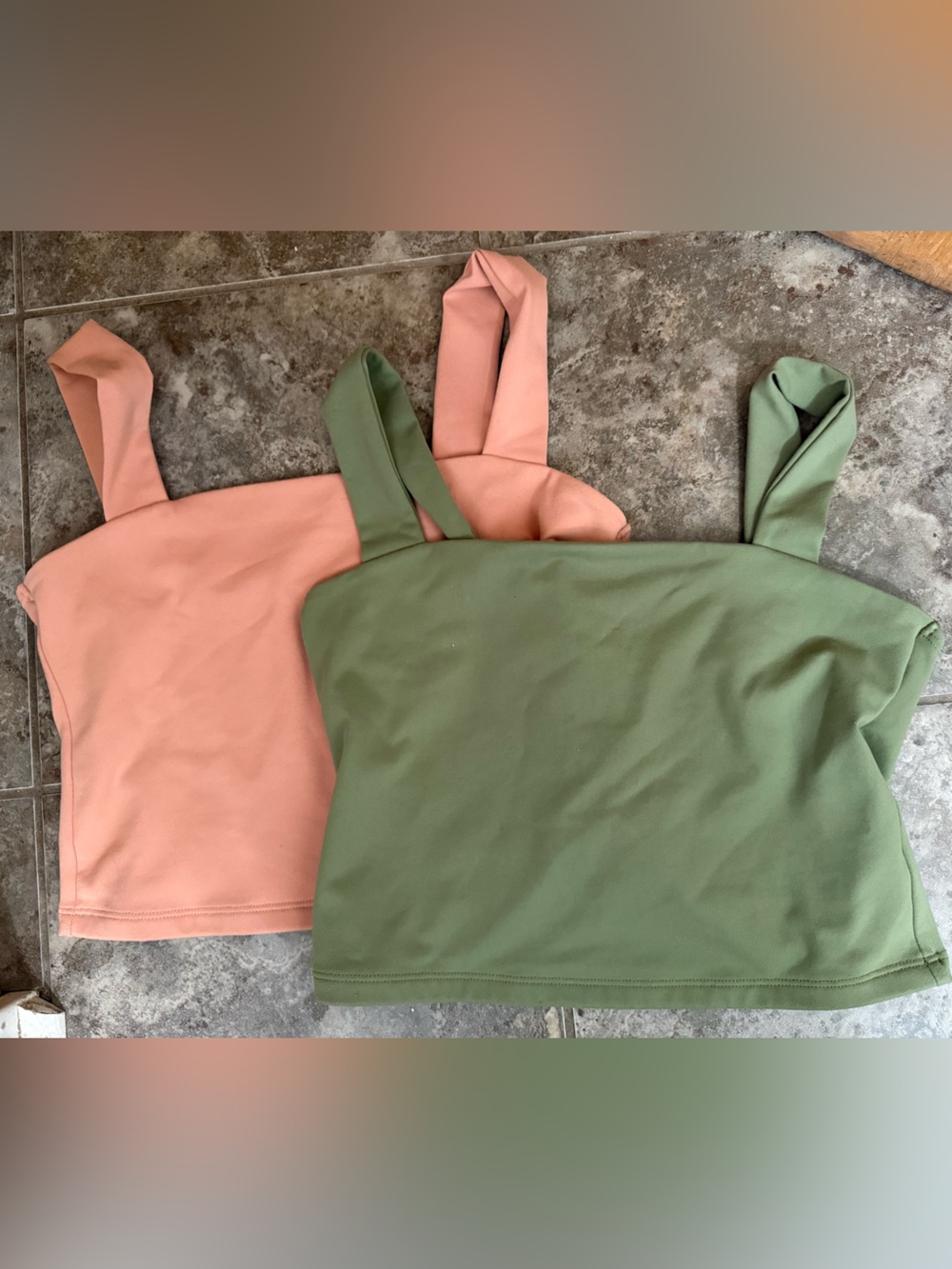 A&F soft essentials tank- bundle of 2
